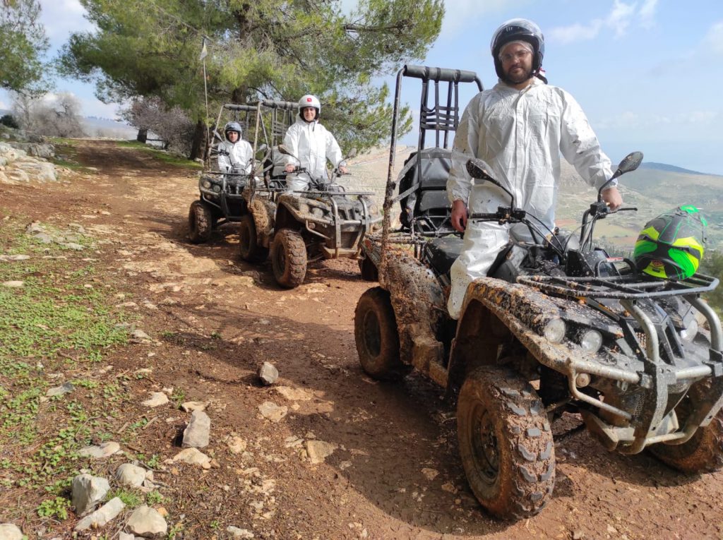 טיולי שטח בטרקטורונים